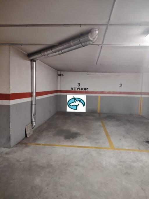 Apartamento El Castuo Centro Historico Con Parking Caces Exterior foto